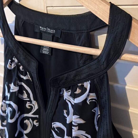 White House Black market sleeveless ruffle blouse size small - Picture 5 of 8